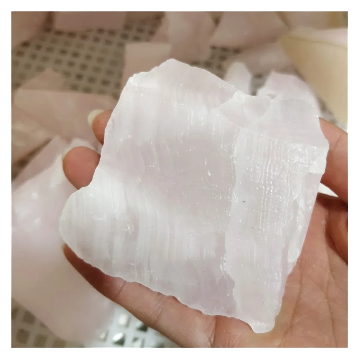 Natürlicher roher rosafarbener Calcit-Kristall-Rohstein-Mineralproben-Rosen-Dekor-ursprüngliche Quarz-Massenquarz-Steine Voller Textur (Size : 1kg in Bulk)